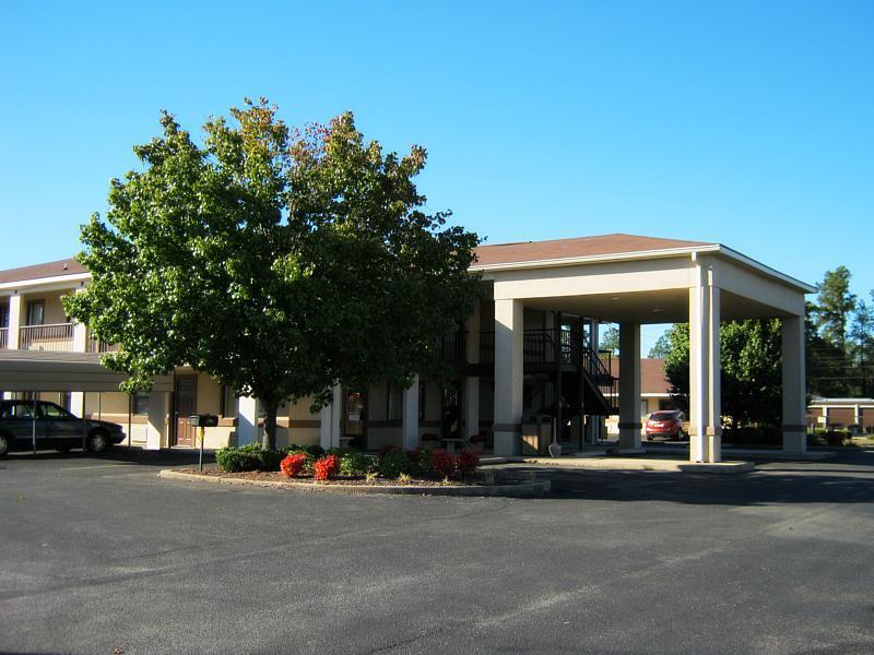 Briarwood Inn Amory Exteriér fotografie